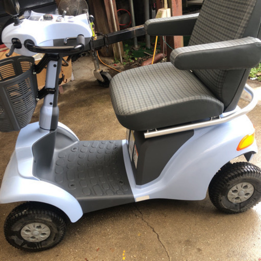 スズキシニアカー　ET4E7 2017年　使用数回極美品