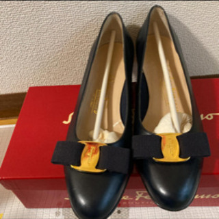 サルヴァトーレフェラガモ Ferragamo パンプス