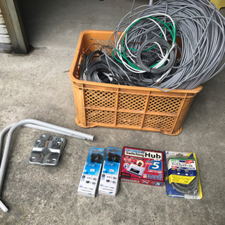 画像で見れる商品全てです、カゴも含みます