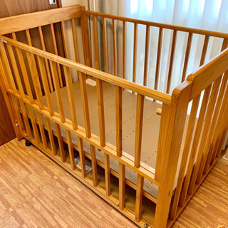 取引中★カトージ　ベビーベッド　レギュラーサイズ　ベビー布団追加可