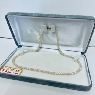 店頭販売済 💝 オススメ品‼18金4.0mmベビーパールネックレス 💝