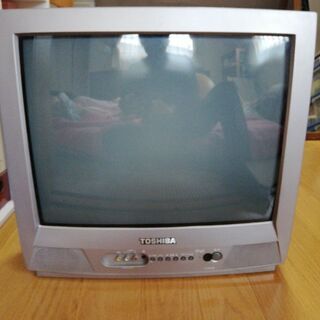 TOSHIBA 21型ブラウン管テレビ差し上げます。淡いピンク
