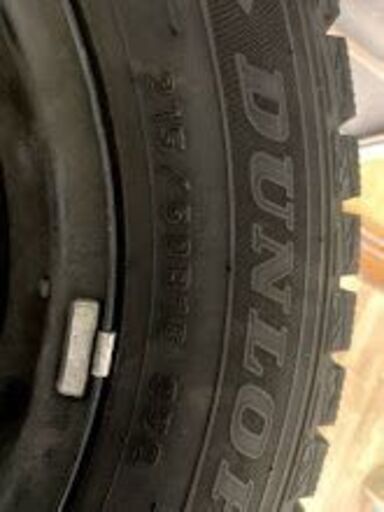スタッドレスタイヤ（ホイール鉄チン+トヨタ純正ホイールキャップ付き）サイズ215　60　R16　Dunlop Winter 　　