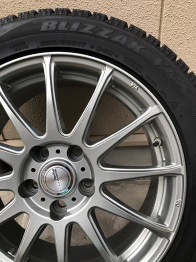 大幅値下げ　225-50R17 VRX スタッドレスタイヤ　Weds アルミホイール付き　商談成立　ほぼ新品