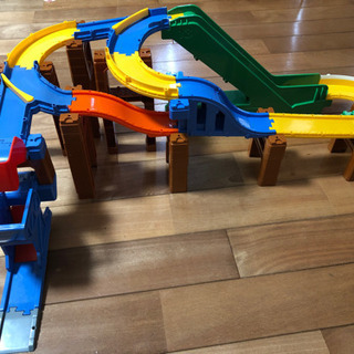 トミカコース　ダイナミックアクションドライブ