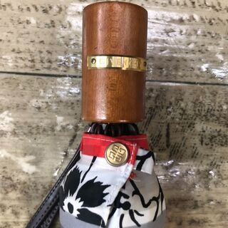 きまりました　美品　ジバンシー　花柄　モノトーン　日傘　防水　折り畳み傘の画像
