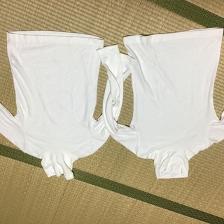 【差し上げます】SサイズDoux archives 春物トレンチコート、UNIQLOヒートテックシャツおまけ付きの画像