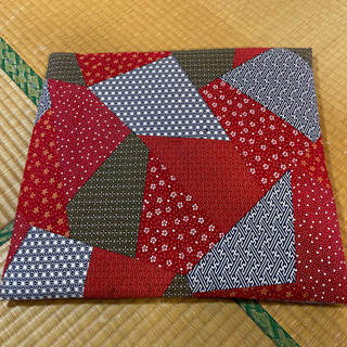 安心の国産 パッチワーク風和風モダン座布団 20枚の画像