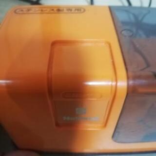 (超超激安)♦️電気包丁とぎ機♦️National松下電器♦️とても便利で簡単です♦️お値打ちにお譲り致します♦️おすすめです♦️綺麗です♦️状態良好♦️使用頻度少ない♦️最終値段です♦️他のフリマアプリにも載せて折りますのでお早めにどうぞの画像