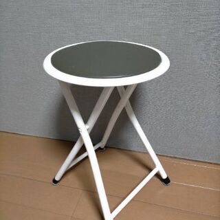 美品 ニトリ スツール ソレイユ パイプ椅子の画像