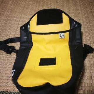 Stream Trail 防水ショルダーバッグ 1500円の画像