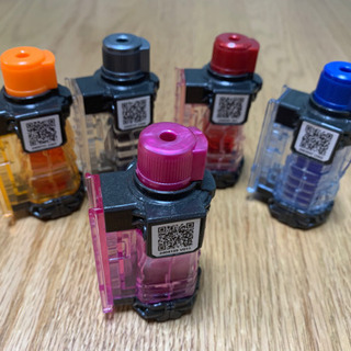 仮面ライダービルド　フルボトル5種