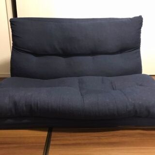 ベッドにもなるローソファ、座椅子(紺)