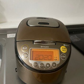 電子レンジ、炊飯器差し上げます。