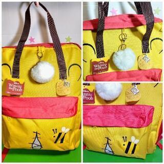 クリスマスプレゼントにいかが？😊くまのプーさんリュック☆おまけ付の画像