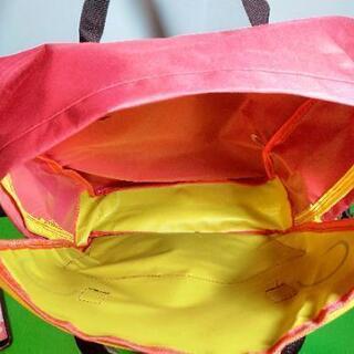 クリスマスプレゼントにいかが？😊くまのプーさんリュック☆おまけ付の画像