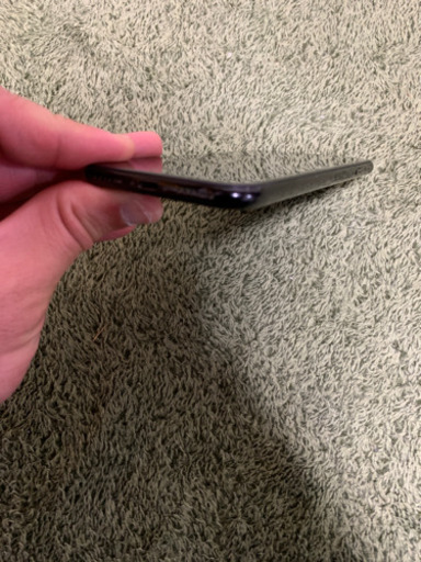 中古iPhone 7 SIMフリー 256GB ジェットブラック ガラスコーティング済