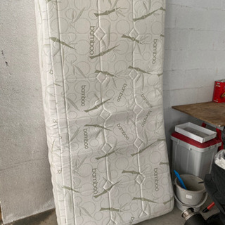 シングルサイズ マットレス 低反発 厚目 交換希望