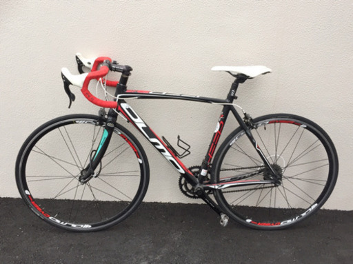 お取引完了◆使用回数10回以下【13万円 オルモ OLMO 変速あり ロードバイク 自転車 完成車】黒赤白