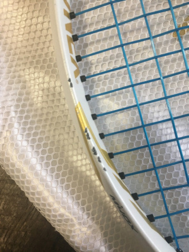 テニス　硬式ラケット　yonex ezone