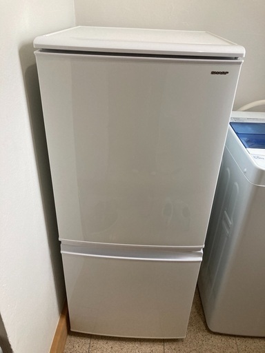 シャープ　ノンフロン冷蔵庫