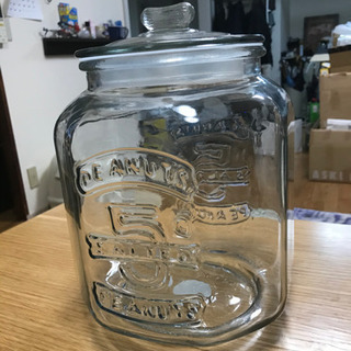 【お取引終了】大きい　収納容器　保存瓶　蓋つきガラス容器の画像