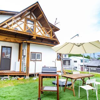 ゲストハウス施設管理・清掃スタッフ　固定給月３０万円～