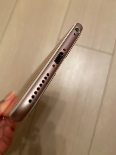 iPhone 6S PLUS 64G 美品　au