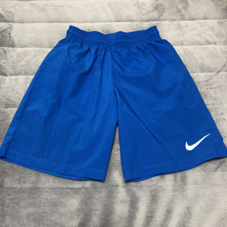 NIKE  サッカーハーフパンツ　青　Sサイズ