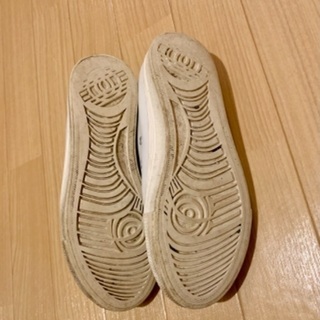 無印良品 疲れにくいスニーカー レザー 22.0オフ白の画像