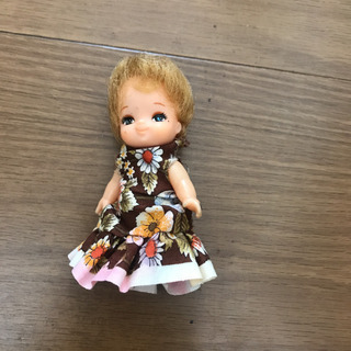 約40年前のリカちゃんシリーズの赤ちゃん。