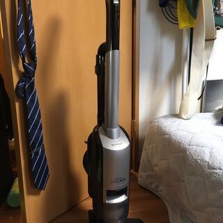 【差し上げます】SHARPサイクロン掃除機(スティックタイプ)