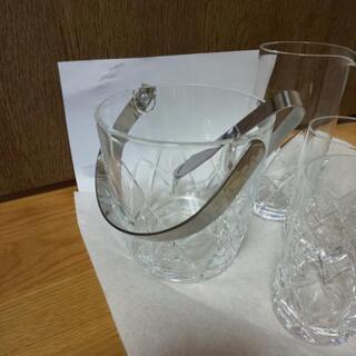新品未使用　コップ4つ　ピッチャー　氷入れの画像