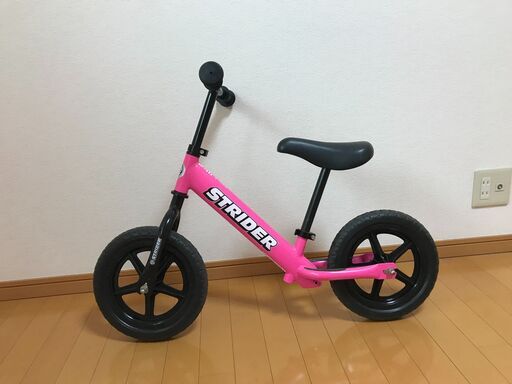 中古良品）ストライダー STRIDER ピンク ST-J4