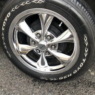 値下ハイエース200系　訳ありタイヤとホイール4本セット17インチ車検対応の画像