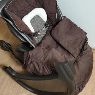 【3月28日まで】コンビ combi ネムリラ オートスウィング 電動