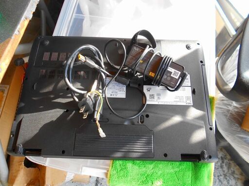 NEC Lavie NS350/B  Core i3　②