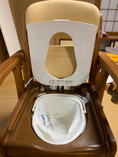 ポータブルトイレ
