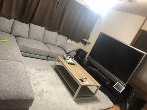 60型テレビ＋テレビ台＋スピーカー2台