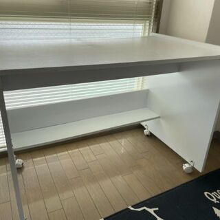 【決まりました】白　テーブル　デスク　机　キャスター