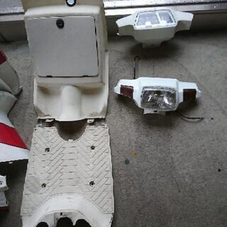 着払いのみ　安心決済　スズキカーナ F3 カケ ワレ 有り 絶版 2スト 旧車会の画像