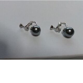ネックレス　ピアス　ブローチの画像