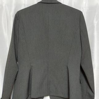 コムサ　スーツとジャケットの画像