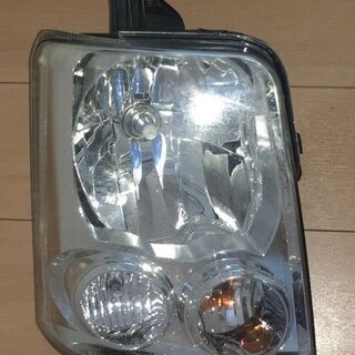 エブリィ　ＤＡ６４Ｗ　右ライト　中古品