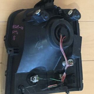 エブリィ　ＤＡ６４Ｗ　右ライト　中古品の画像