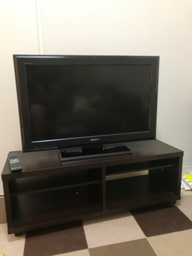 テレビとテレビ台取りに来れる方譲ります