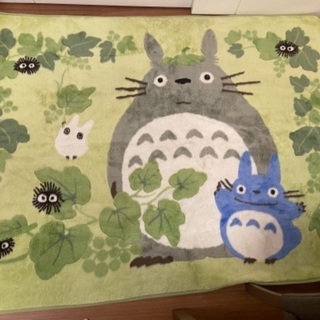 トトロ　カーペットの画像