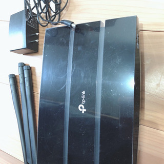 美品　ほぼ新品　無線LAN Wi-Fi 中継機の画像