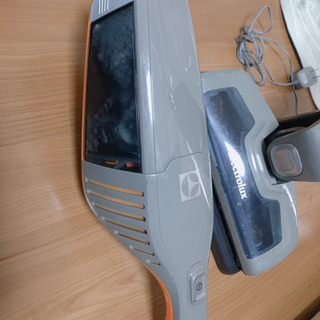 ハンディ掃除機 エルゴラピードの画像