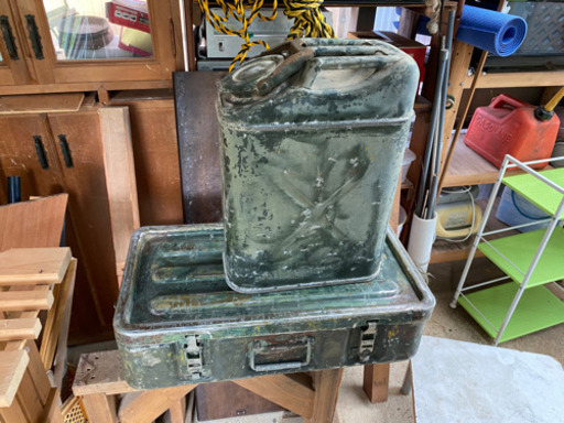 アメリカ軍　ミリタリー　コンテナ、携行缶セット